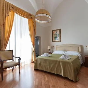 dimora-corte-lubelli.lecce-hotels.com/